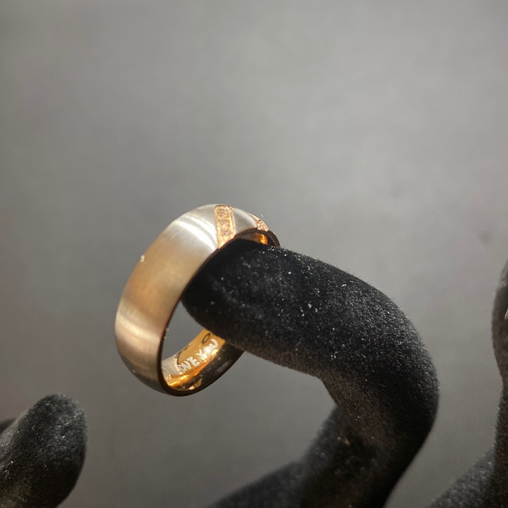 6 mm women ring with an engrave I LOVE YOU